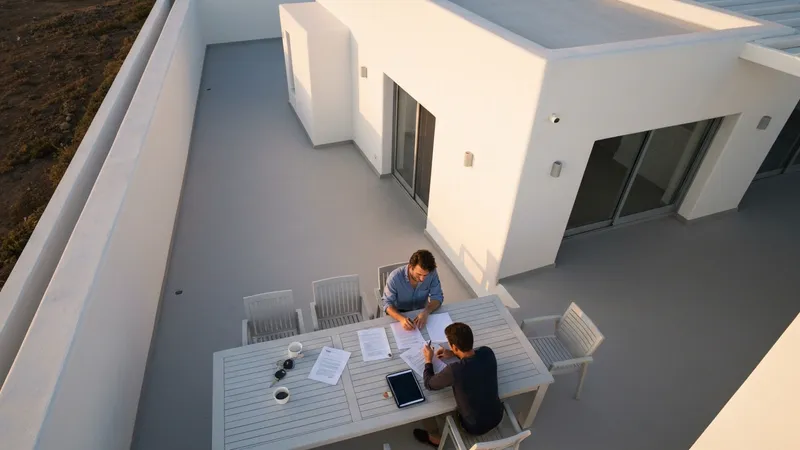 Understanding villa rental contracts